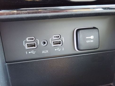 New 2026 Jeep Grand Cherokee Limited RWD image 24