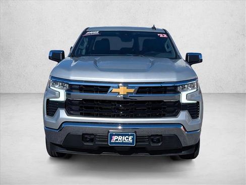 Used 2022 Chevrolet Silverado 1500 LT AWD/4WD image 2