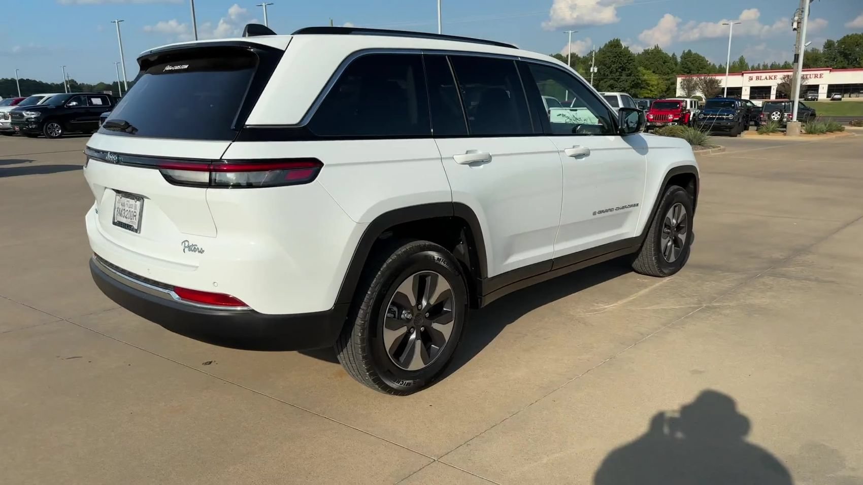 New 2023 Jeep Grand Cherokee 4WD 4xe image 8