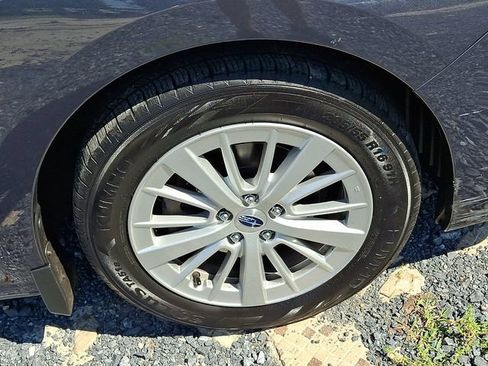 Used 2017 Subaru Impreza 2.0i Premium AWD/4WD image 11