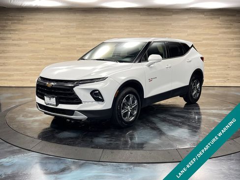 Used 2023 Chevrolet Blazer LT image 6