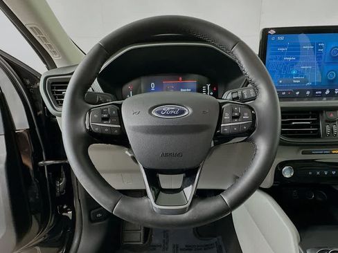 Used 2024 Ford Escape SE FWD image 16