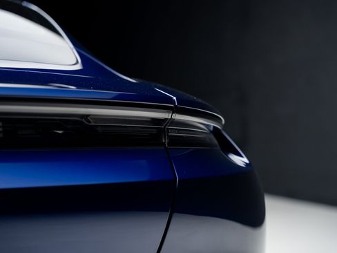 Used 2023 Porsche Taycan w/ Premium Package image 28