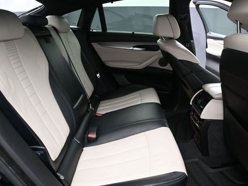 Used 2017 BMW X6 xDrive50i AWD/4WD image 18