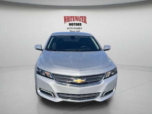 Used 2019 Chevrolet Impala LT FWD image 8