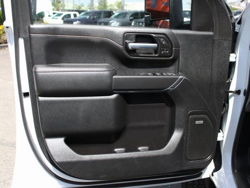 Used 2020 GMC Sierra 2500 AT4 w/ AT4 Premium Package image 14