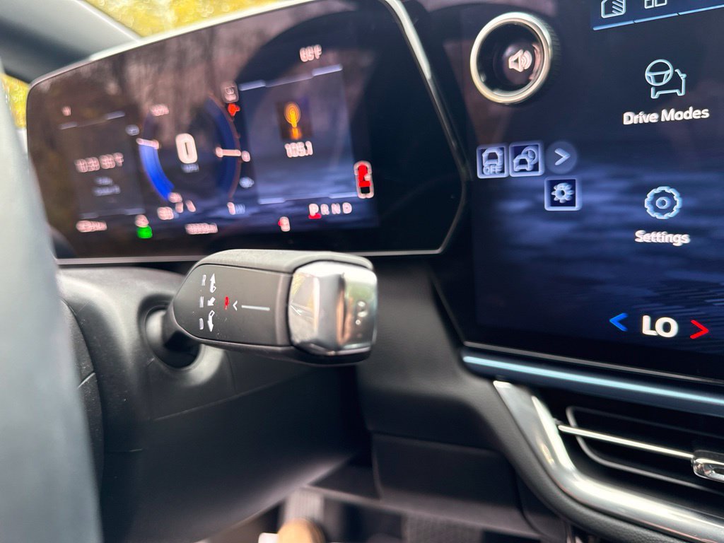 Used 2024 Chevrolet Equinox EV LT w/ LPO, All-Weather Mat Package FWD image 30