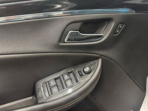 Used 2018 Chevrolet Impala Premier image 10