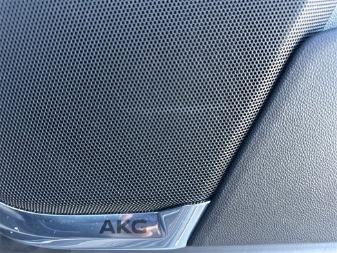 Certified 2025 Cadillac Escalade Premium Luxury image 38