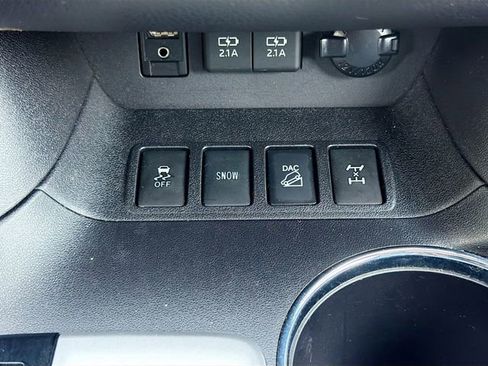Used 2019 Toyota Highlander Limited Platinum AWD/4WD image 31