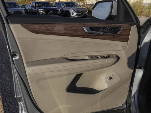 New 2026 Volkswagen Atlas SEL Premium R-Line AWD/4WD image 31