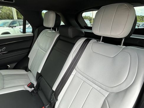Used 2024 Land Rover Range Rover Sport Dynamic SE AWD/4WD image 51