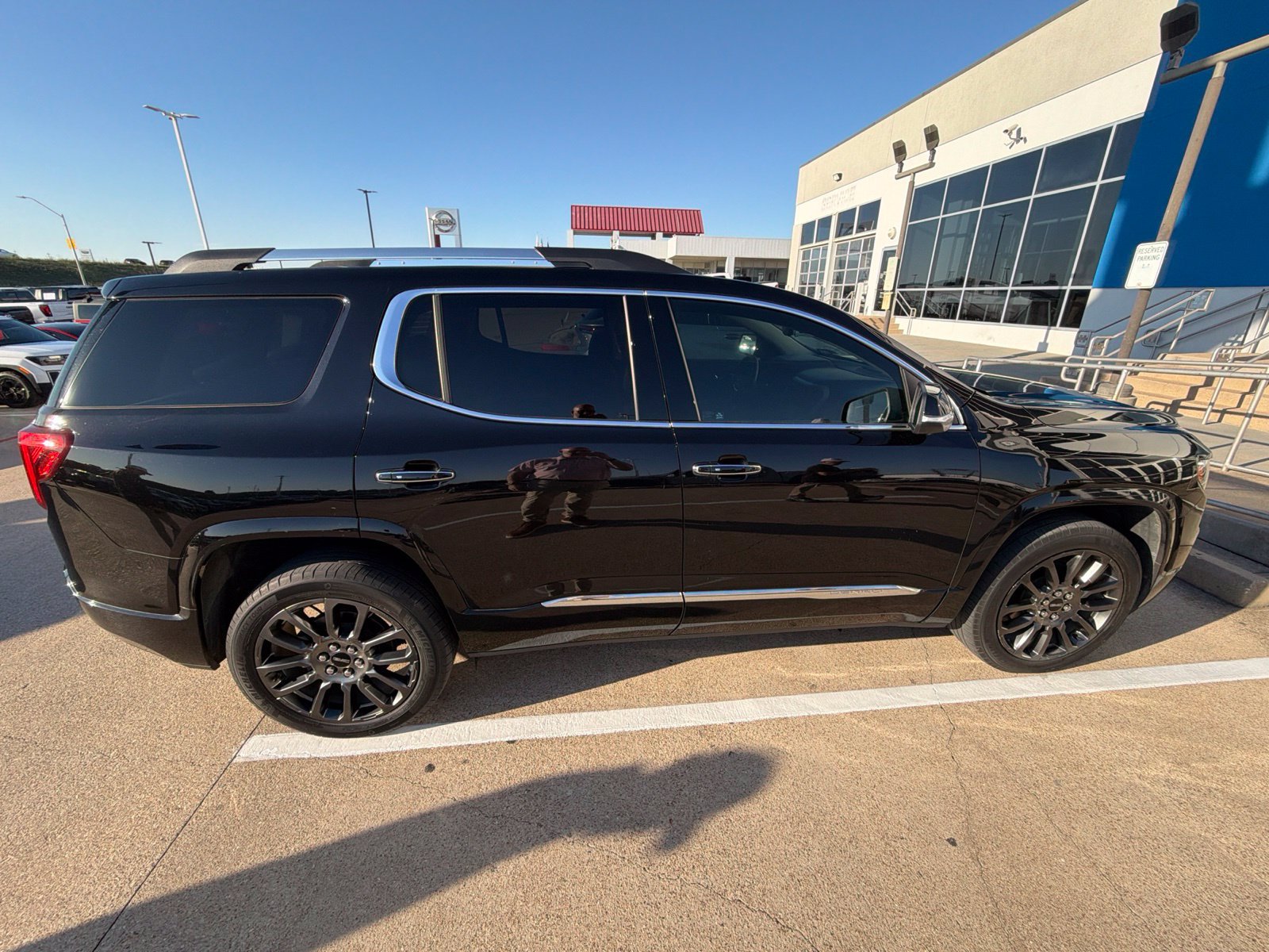 Used 2023 GMC Acadia Denali w/ Black Diamond Edition FWD image 16