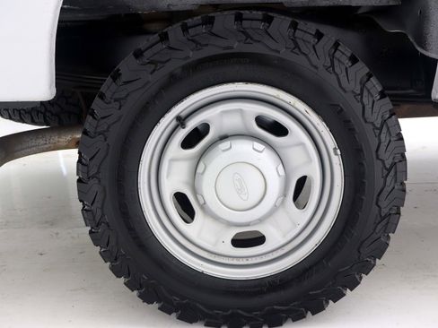 Used 2013 Ford E-350 and Econoline 350 XLT image 32