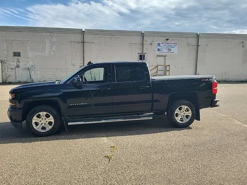 Used 2018 Chevrolet Silverado 1500 LT w/ All Star Edition AWD/4WD image 21