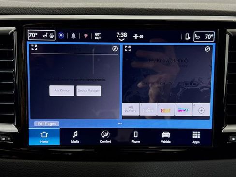 New 2026 Chrysler Voyager LX image 14
