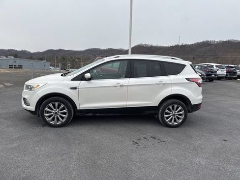 Used 2017 Ford Escape Titanium AWD/4WD image 5