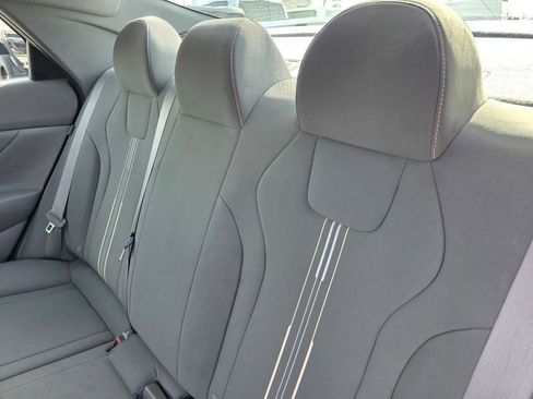 Used 2024 Hyundai Elantra SEL image 15