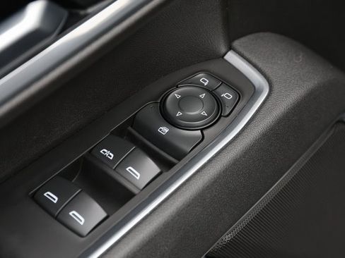 Used 2025 Chevrolet Silverado 2500 LT image 18