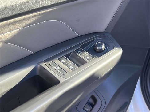 Certified 2023 Volkswagen Atlas SE image 15