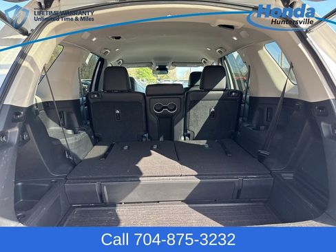 Used 2024 Honda Pilot EX-L image 10