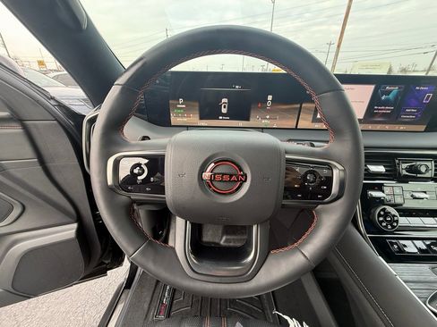 Used 2025 Nissan Armada PRO-4X w/ Pro-4X Premium Package image 14