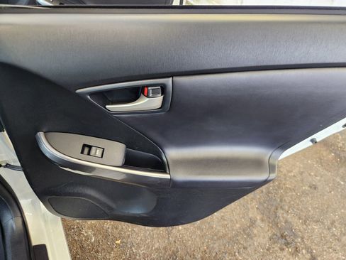 Used 2013 Toyota Prius Persona Series image 17