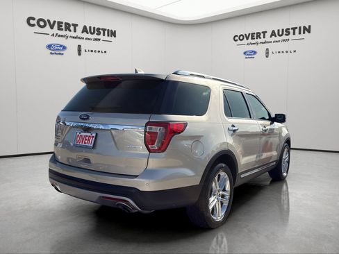 Used 2017 Ford Explorer Limited w/ Equipment Group 301A FWD image 5