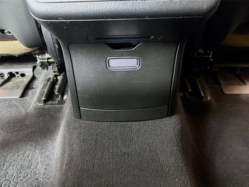 Used 2024 Mercedes-Benz GLS 580 4MATIC image 28
