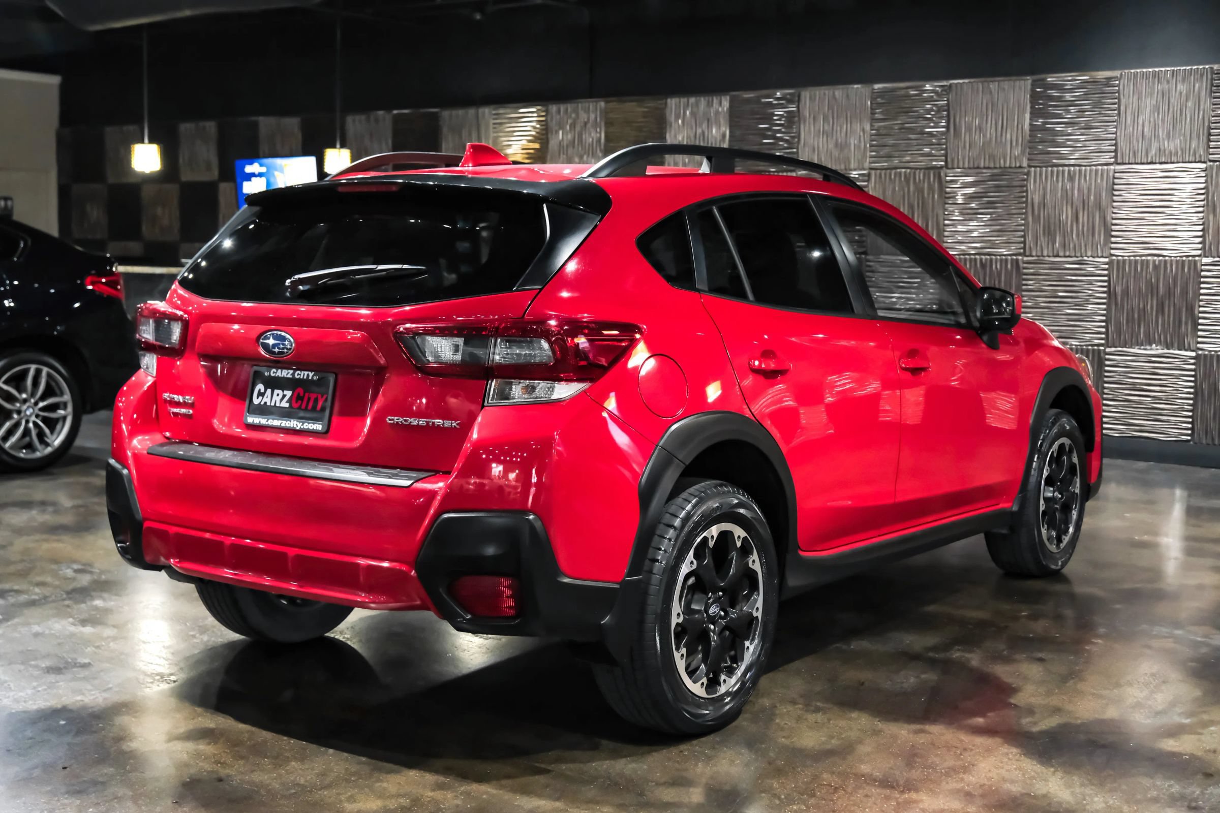 Used 2021 Subaru Crosstrek 2.0i Premium w/ Moonroof Package AWD/4WD image 8