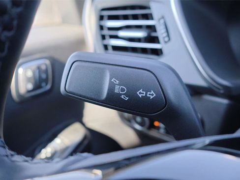 New 2025 Ford Escape SE w/ PHEV Premium Package image 16