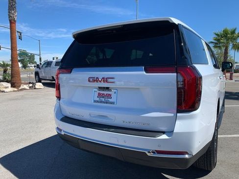 New 2026 GMC Yukon XL Elevation w/ Elevation Premium Package AWD/4WD image 7