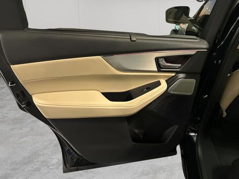 Used 2025 Acura MDX w/ Technology Package image 38