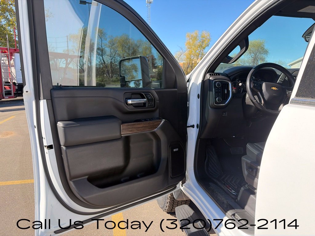 Used 2022 Chevrolet Silverado 3500 High Country w/ Z71 Off-Road Package AWD/4WD image 13