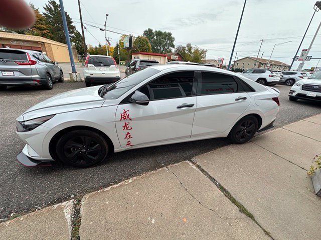 Used 2023 Hyundai Elantra SEL FWD image 4