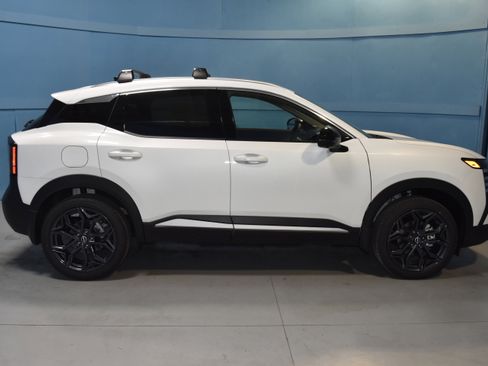 New 2026 Nissan Kicks SR w/ SR Premium Package image 19