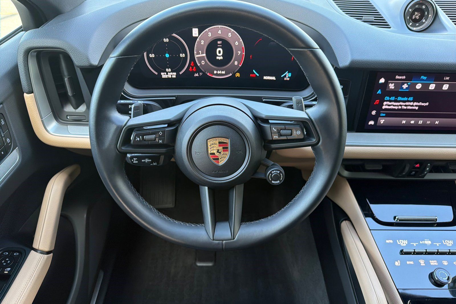 Used 2024 Porsche Cayenne Coupe AWD/4WD image 18