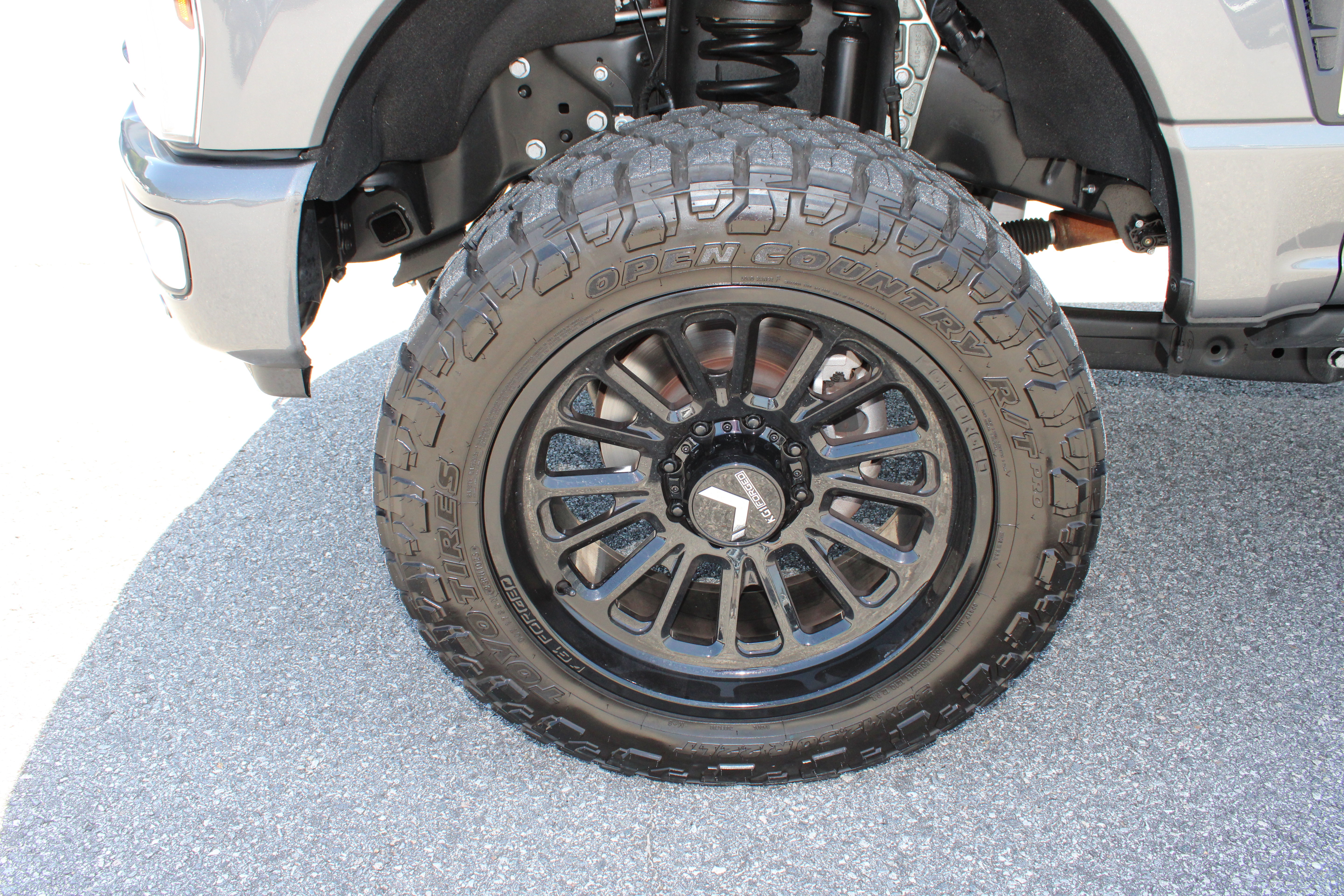 Used 2024 Ford F250 Platinum AWD/4WD image 12