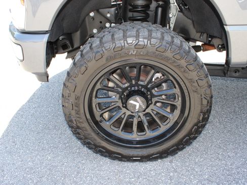Used 2024 Ford F250 Platinum AWD/4WD image 12