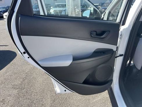 Certified 2023 Hyundai Kona SE AWD/4WD image 15