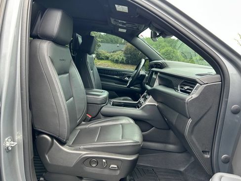 Used 2023 GMC Yukon Denali AWD/4WD image 50