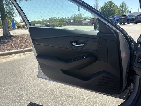 Used 2025 Honda Accord SE image 14