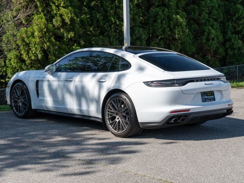 Certified 2023 Porsche Panamera 4 AWD/4WD image 3