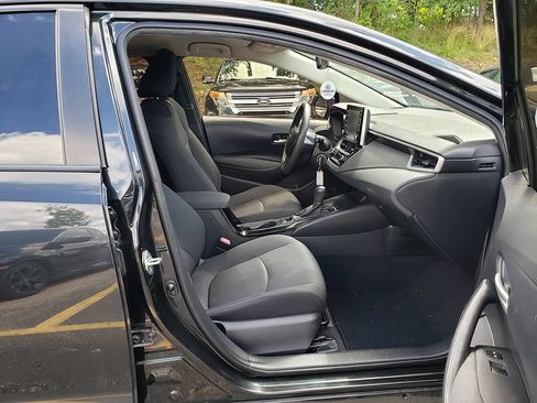 Used 2020 Toyota Corolla LE FWD image 9