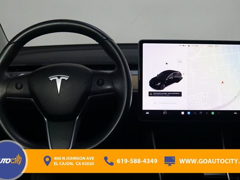 Used 2019 Tesla Model 3 Standard Range image 5