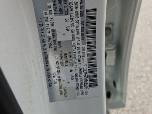 Certified 2025 MAZDA MAZDA3 s image 33