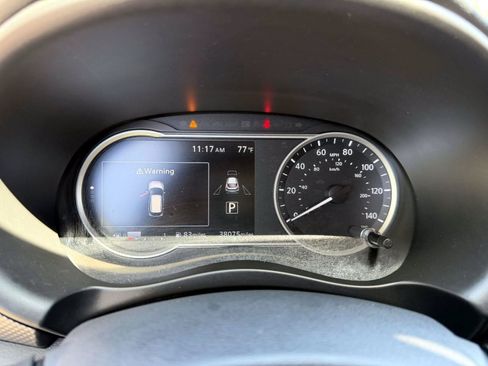Used 2019 Nissan Kicks SV FWD image 24