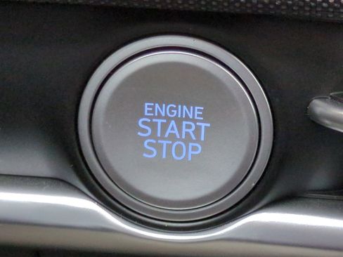 Certified 2025 Hyundai Tucson Limited FWD image 29