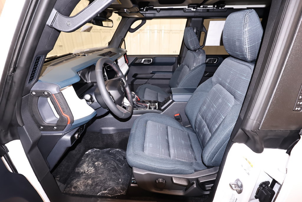 New 2026 Ford Bronco Heritage Edition AWD/4WD image 12
