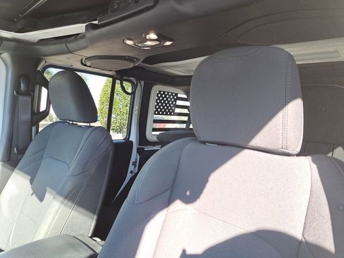 Used 2023 Jeep Wrangler Unlimited Sport image 14